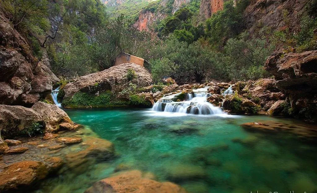 akchour-waterfall-and-gods-bridge